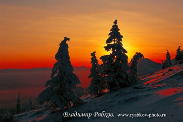 В январе на сопке Три Медведя под Сусуманом Магаданской области. — Якутия — фотограф Владимир Рябков