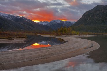 Озеро Джека Лондона - Колыма — Озеро Джека Лондона — фотограф Владимир Рябков